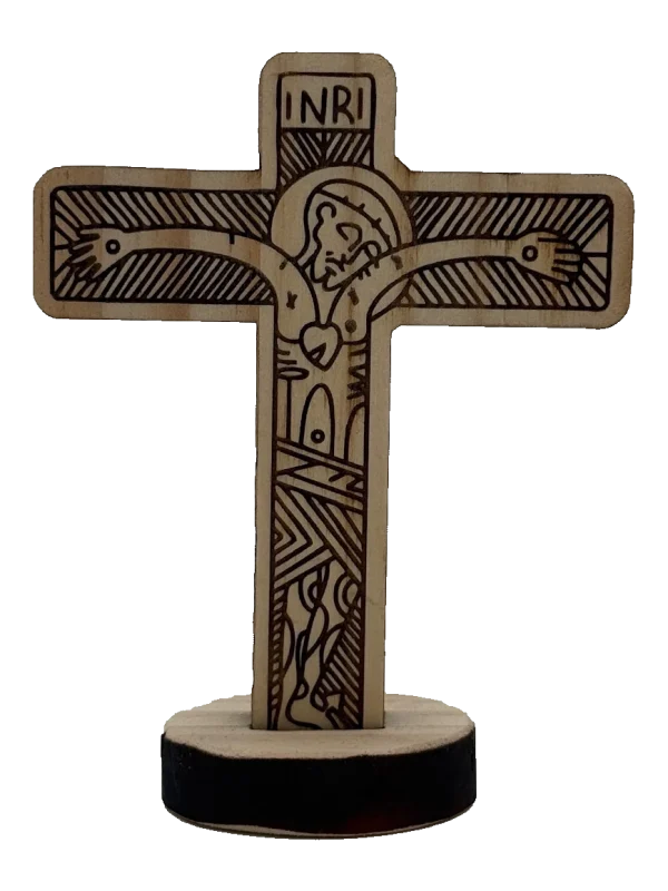 Cruz de familia de madera con peana
